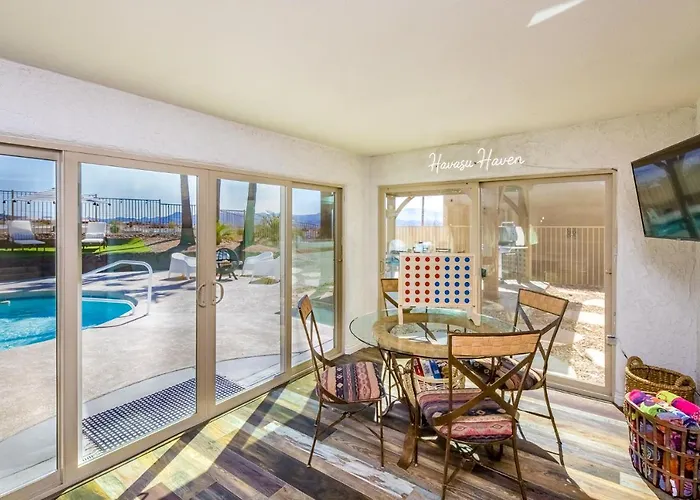 Trendy Desert Getaway Pool, Spa, Game Lake Havasu City